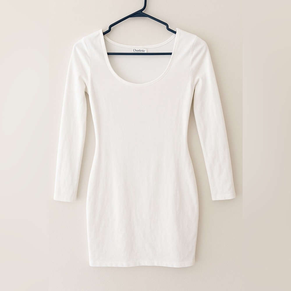 Charlotte Russe White Long Sleeve Bodycon Dress ✨ Size: Medium‎